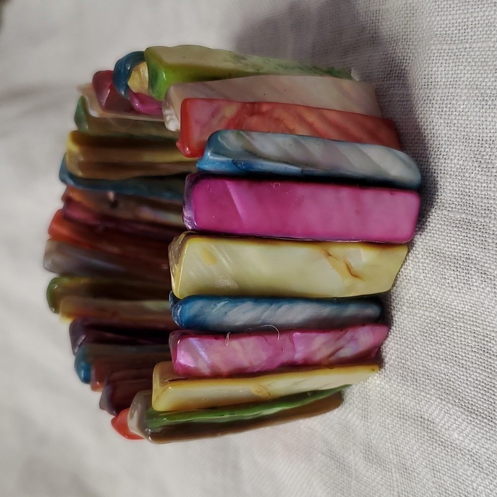 3/$15 Vintage Rainbow Abalone Stretch Bracelet
